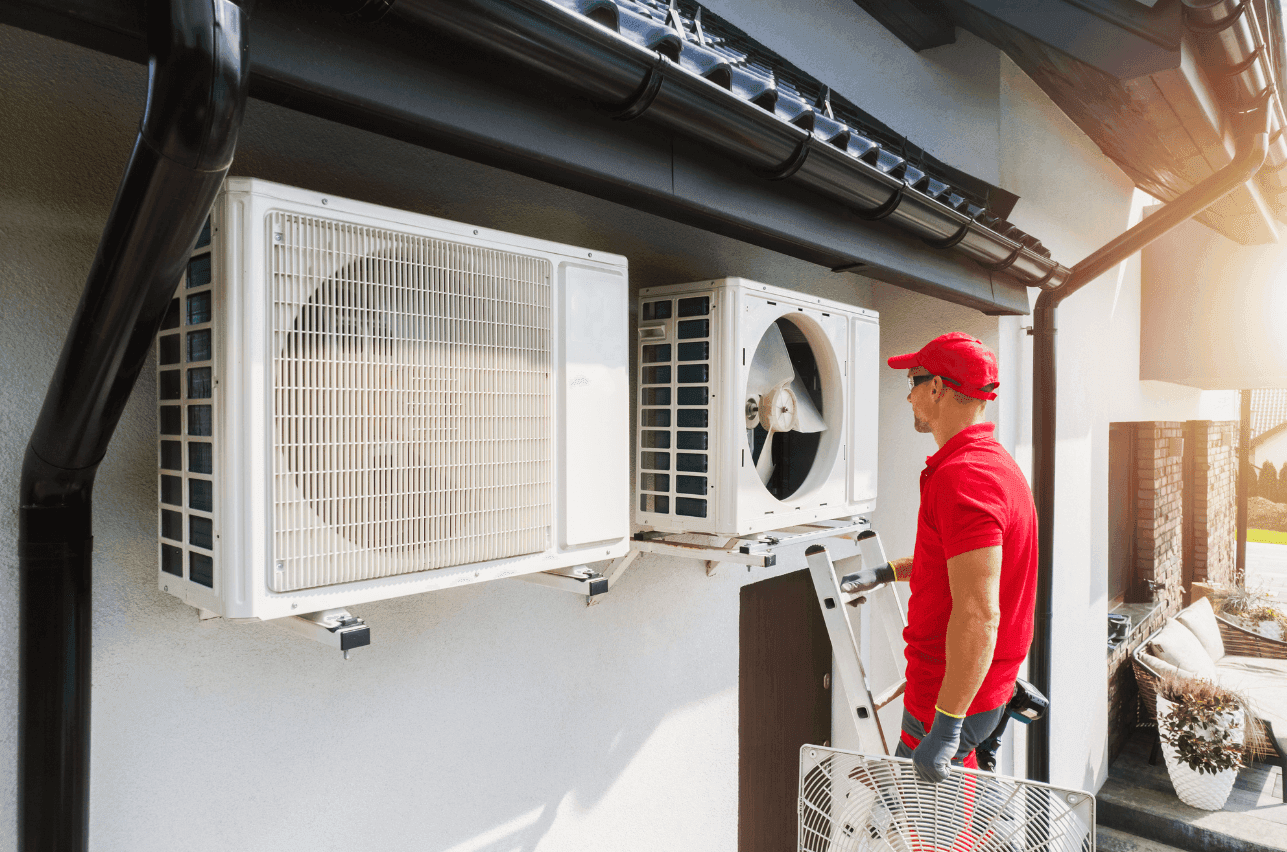 24/7 emergency commercial AC repair service van and technician responding to urgent HVAC system failure in Dubai UAE
